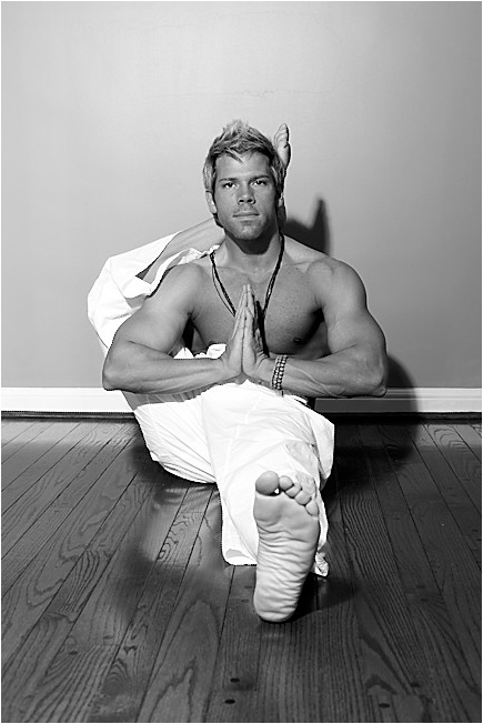Mr Yoga Daniel